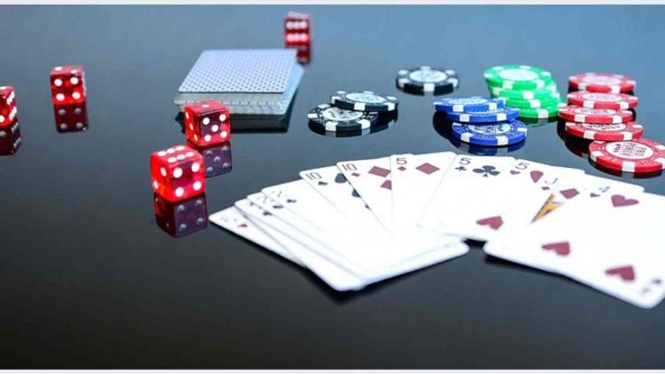 Key Factors to Consider in Choosing the Right max9win Online Slot Sites